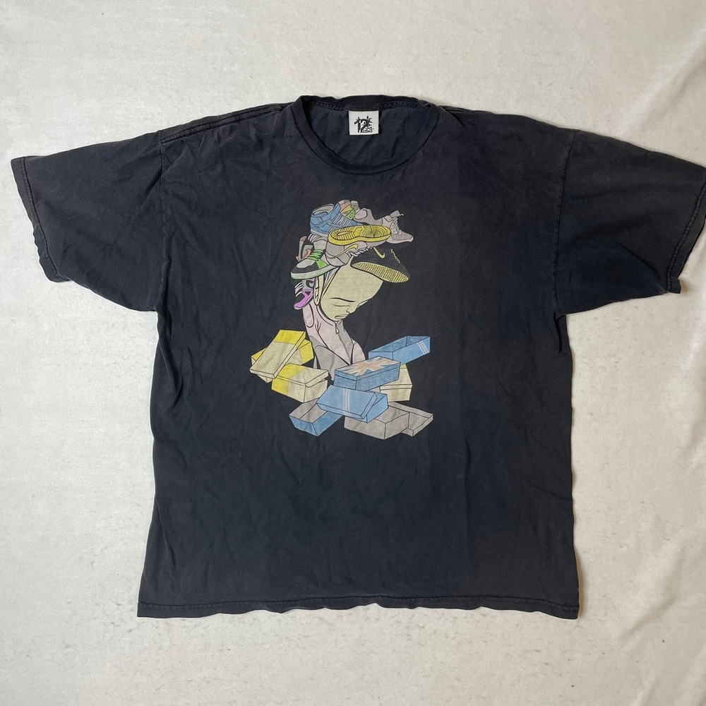 Upper Playground XL T Shirt Mens Graphic Print‎ Sneakers Streetwear Top